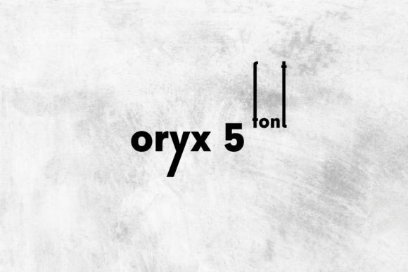 Oryx 5: A Neat and Interesting Display Font for Design Projects